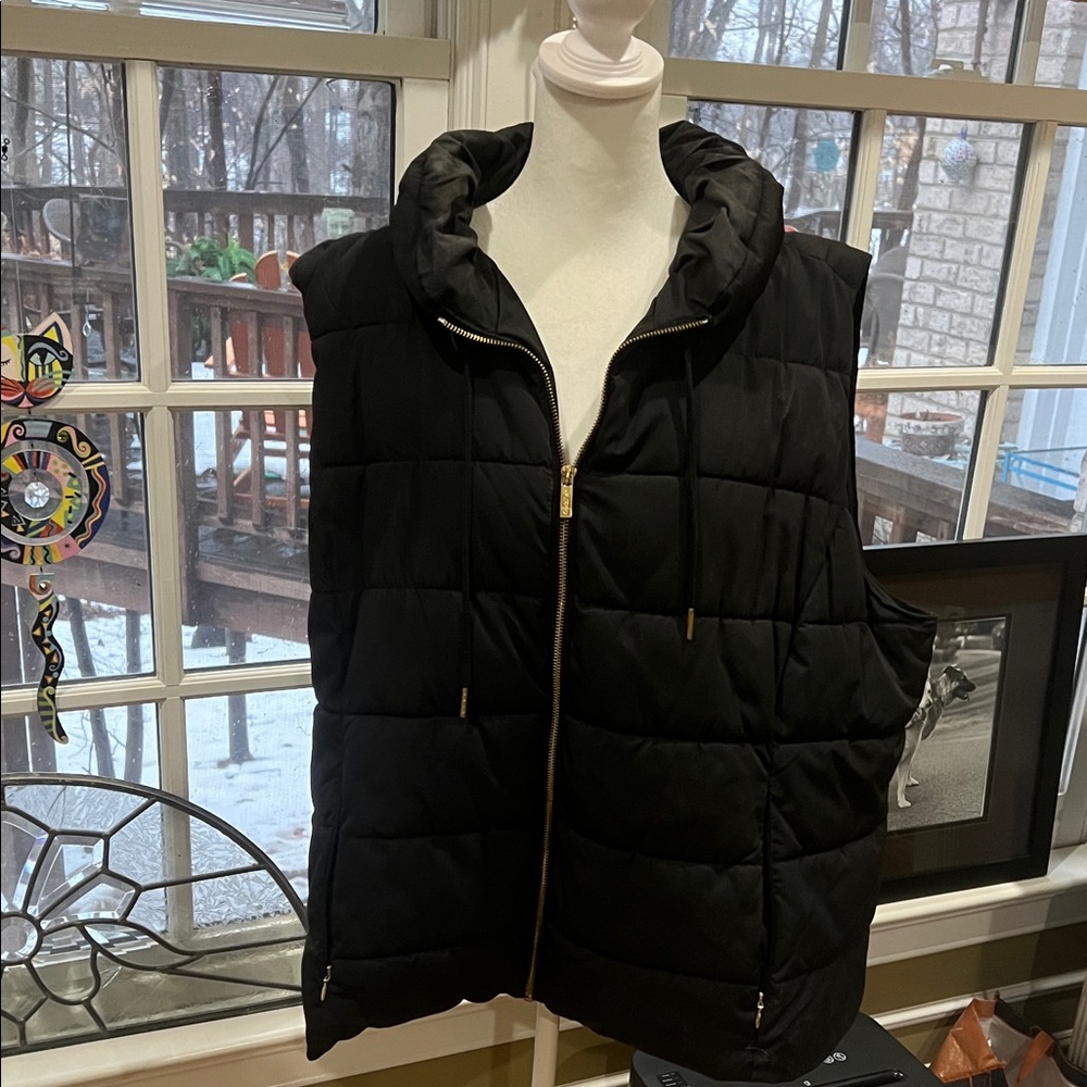Puffy vest (down?) by Calvin Klein, black XL
